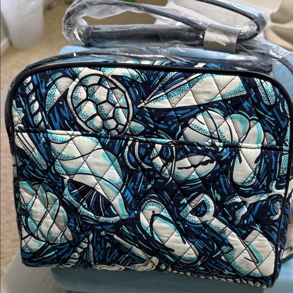Vera Bradley Shore Enough crossbody Quilted Bag - Picture 2 of 5